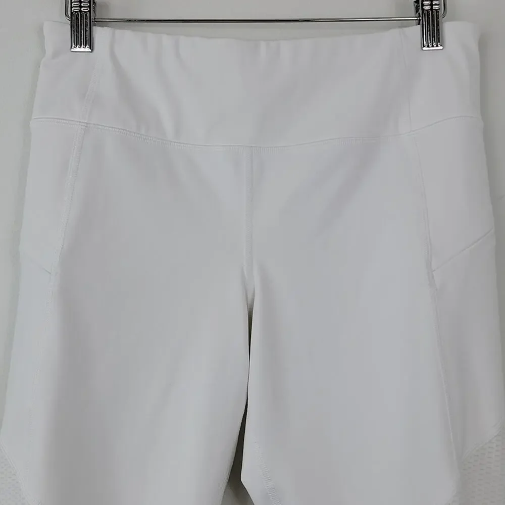 Athleta Mesh Contender Mid-Rise Capri Leggings‎ in White Medium